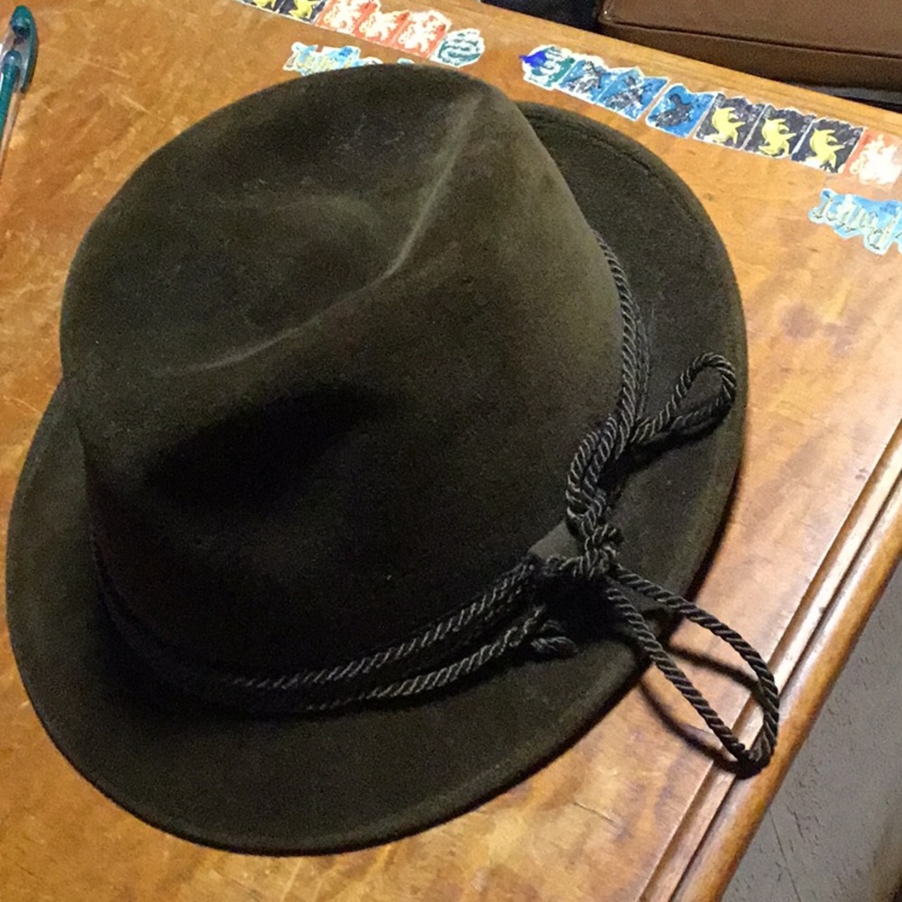 Dobb hat. ( Excellent condition) OPEN TO OFFERS